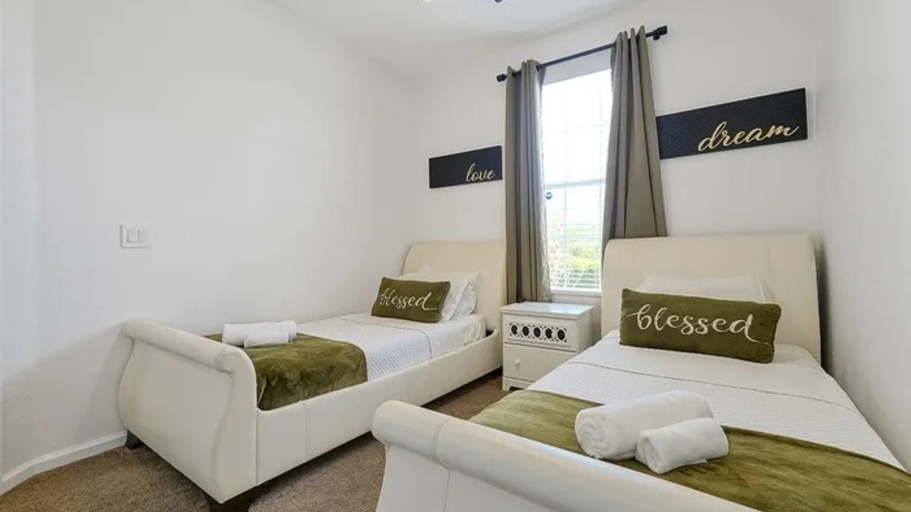 Photo of Bedroom in Trafalgar Village