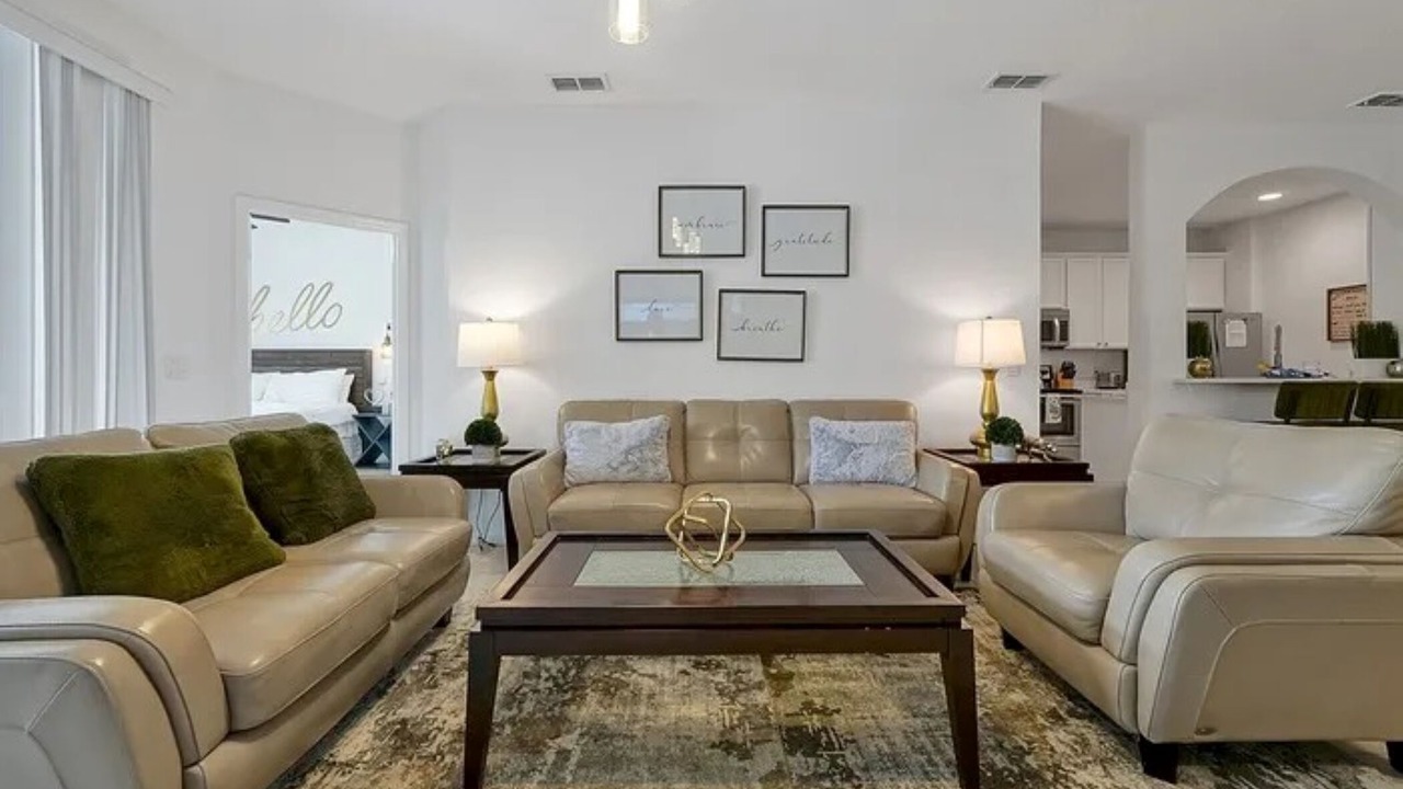 Photo of Livingroom in Trafalgar Village