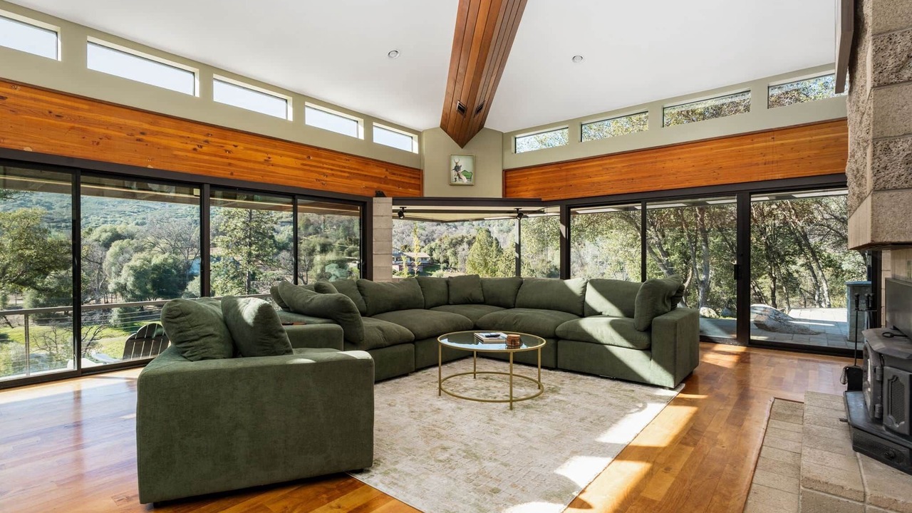 Photo of Bedroom in Oakhurst
