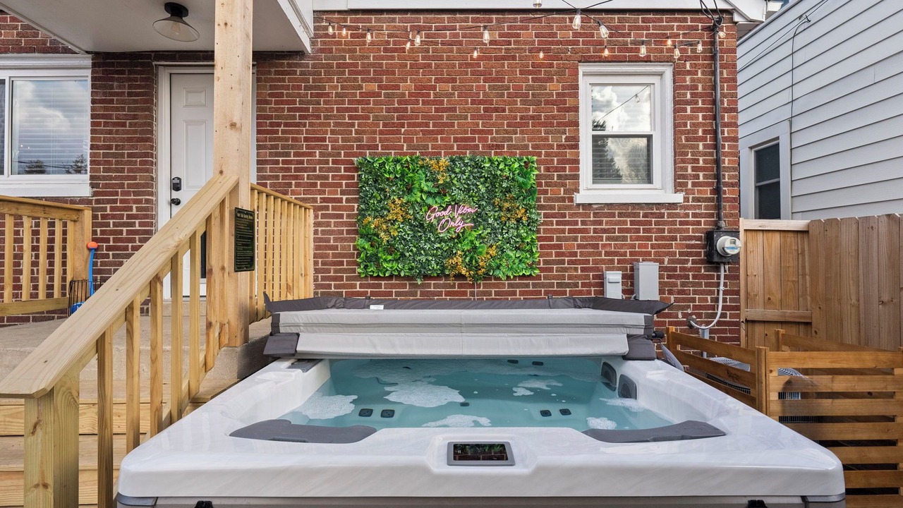 Photo of Patio Balcony in Merion Village