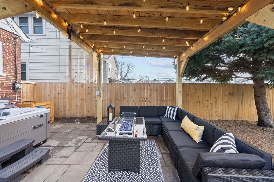 Photo of Patio Balcony in Merion Village
