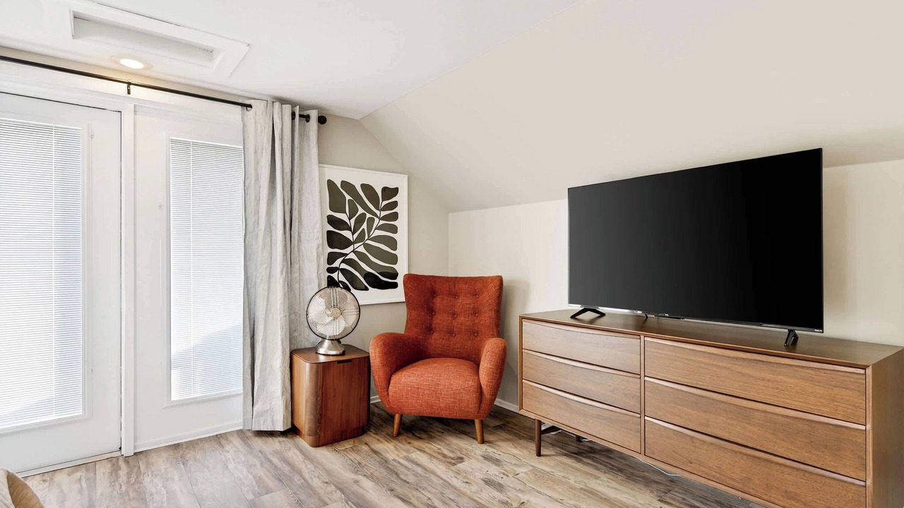 Photo of Livingroom in Great Valley