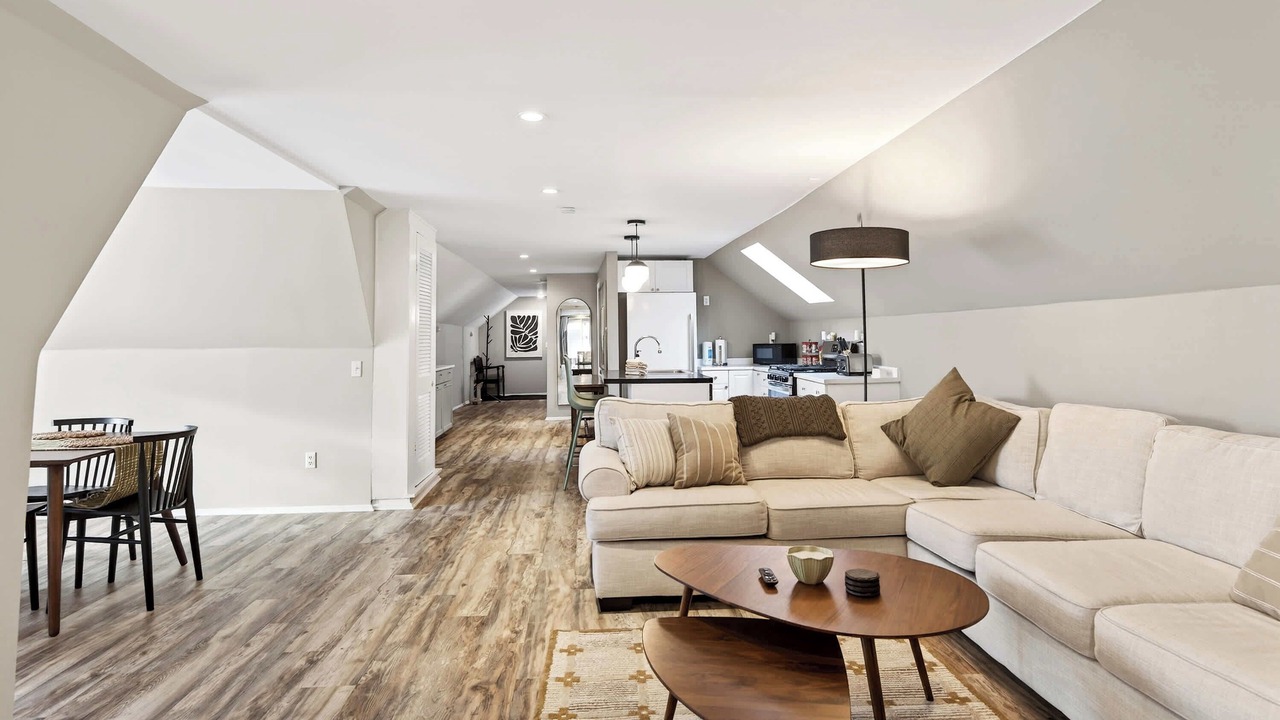 Photo of Livingroom in Great Valley