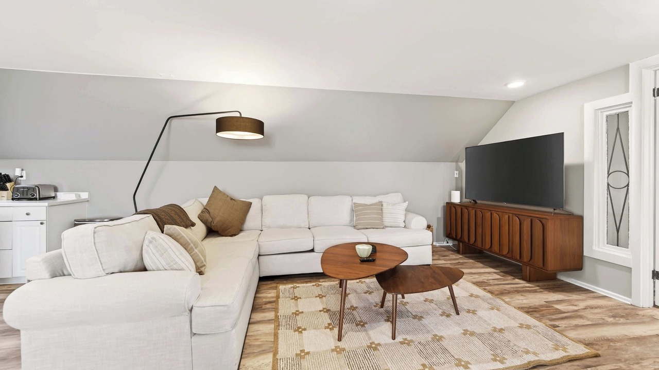 Photo of Livingroom in Great Valley