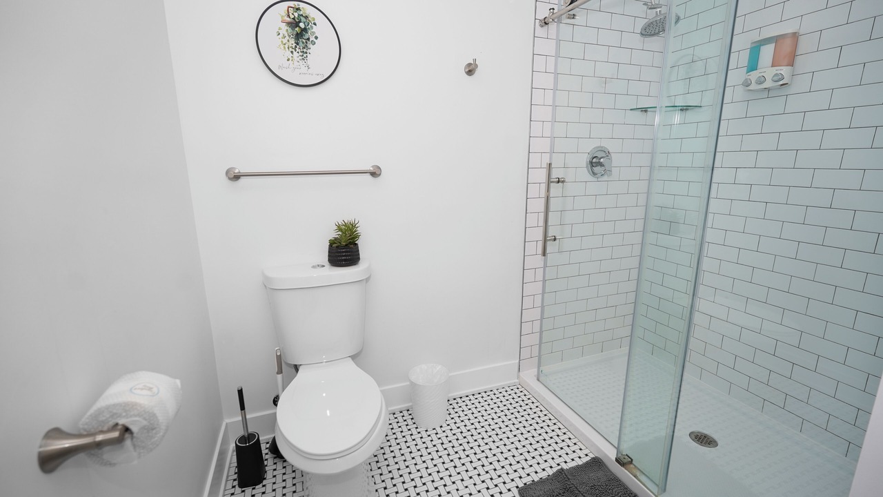 Photo of Bathroom in Near South Side
