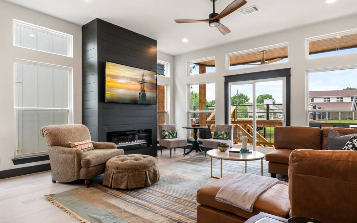 Photo of Livingroom in Cedar Creek Reservoir