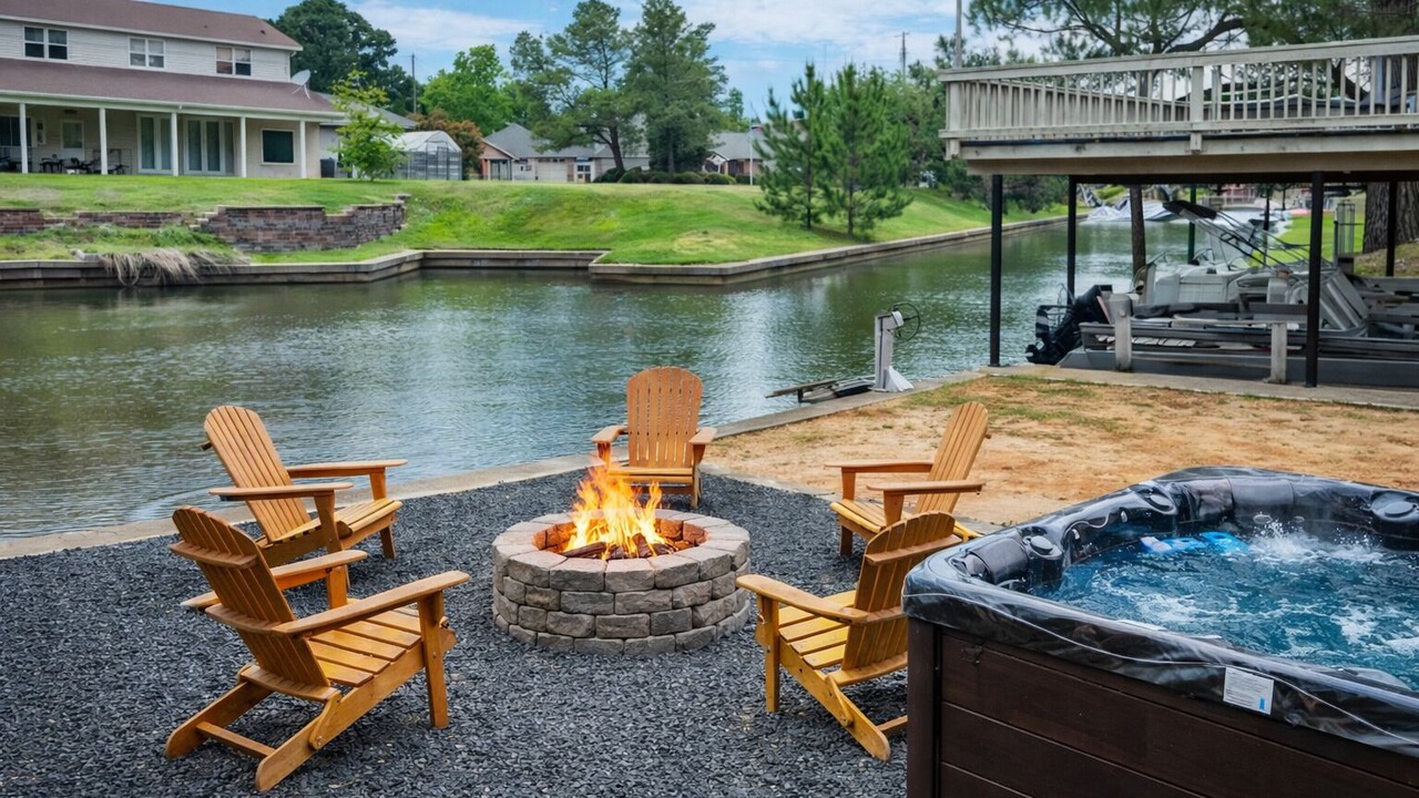Photo of Patio Balcony in Cedar Creek Reservoir