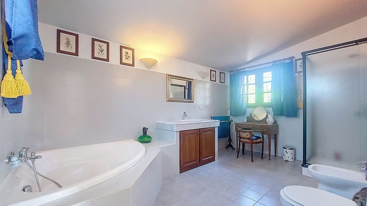 Photo of Bathroom in Le Val