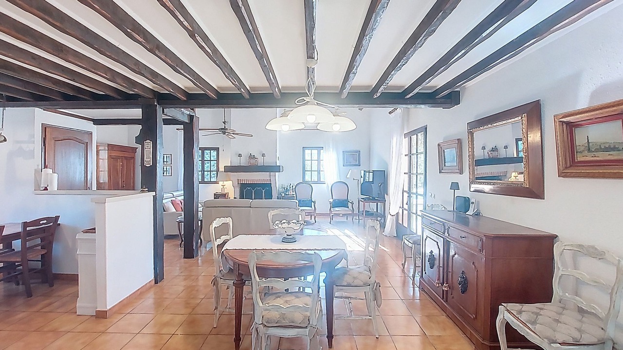 Photo of Livingroom in Le Val