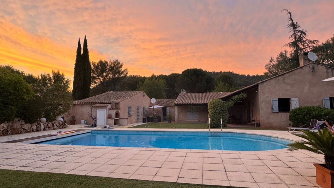 Photo of Others in Le Val