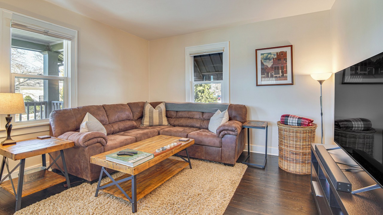 Photo of Bedroom in Fox River Grove