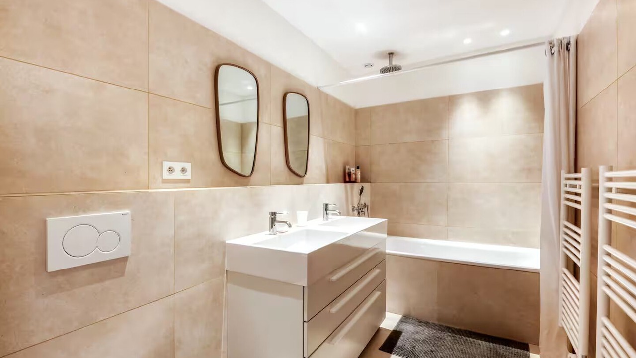Photo of Bathroom in Neuilly-sur-Seine
