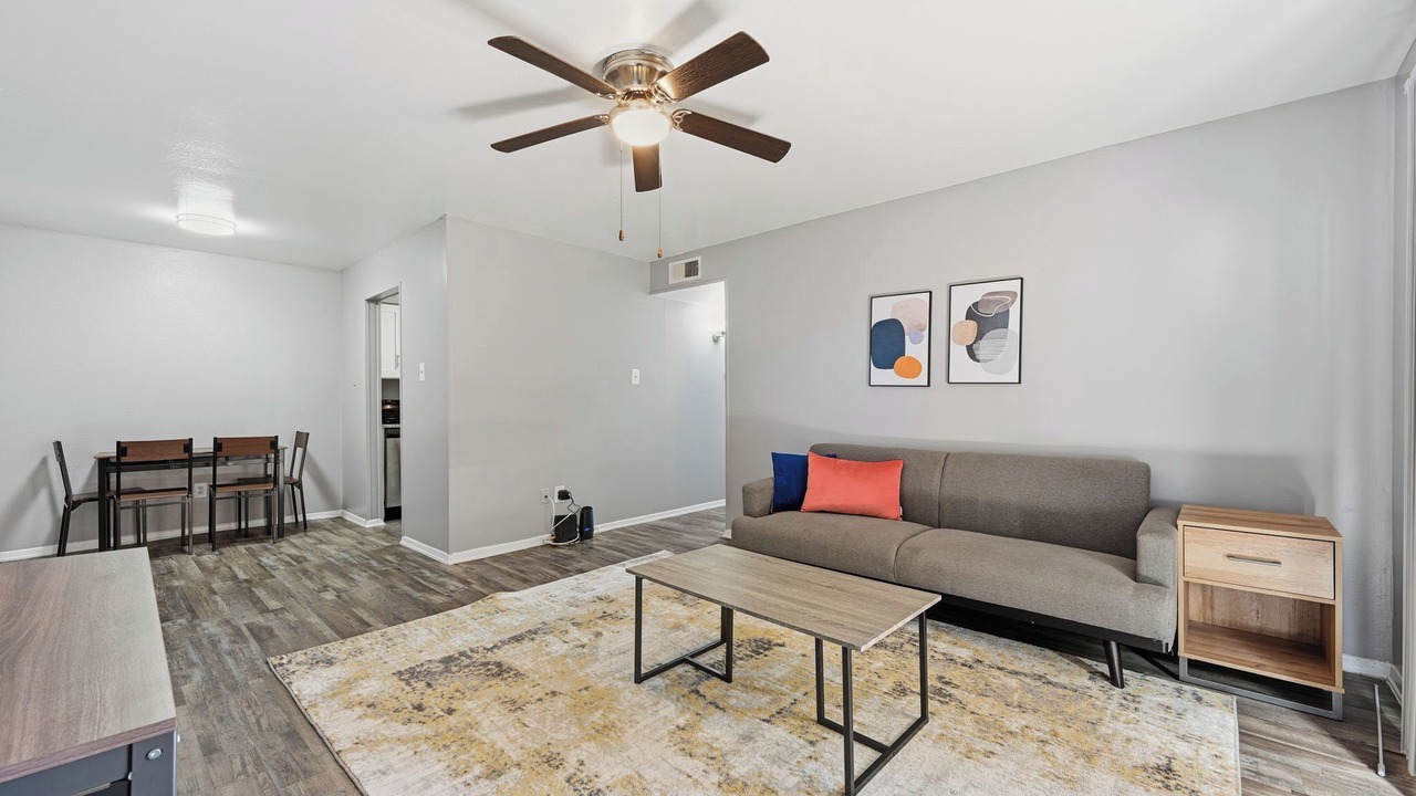 Photo of Livingroom in Southridge