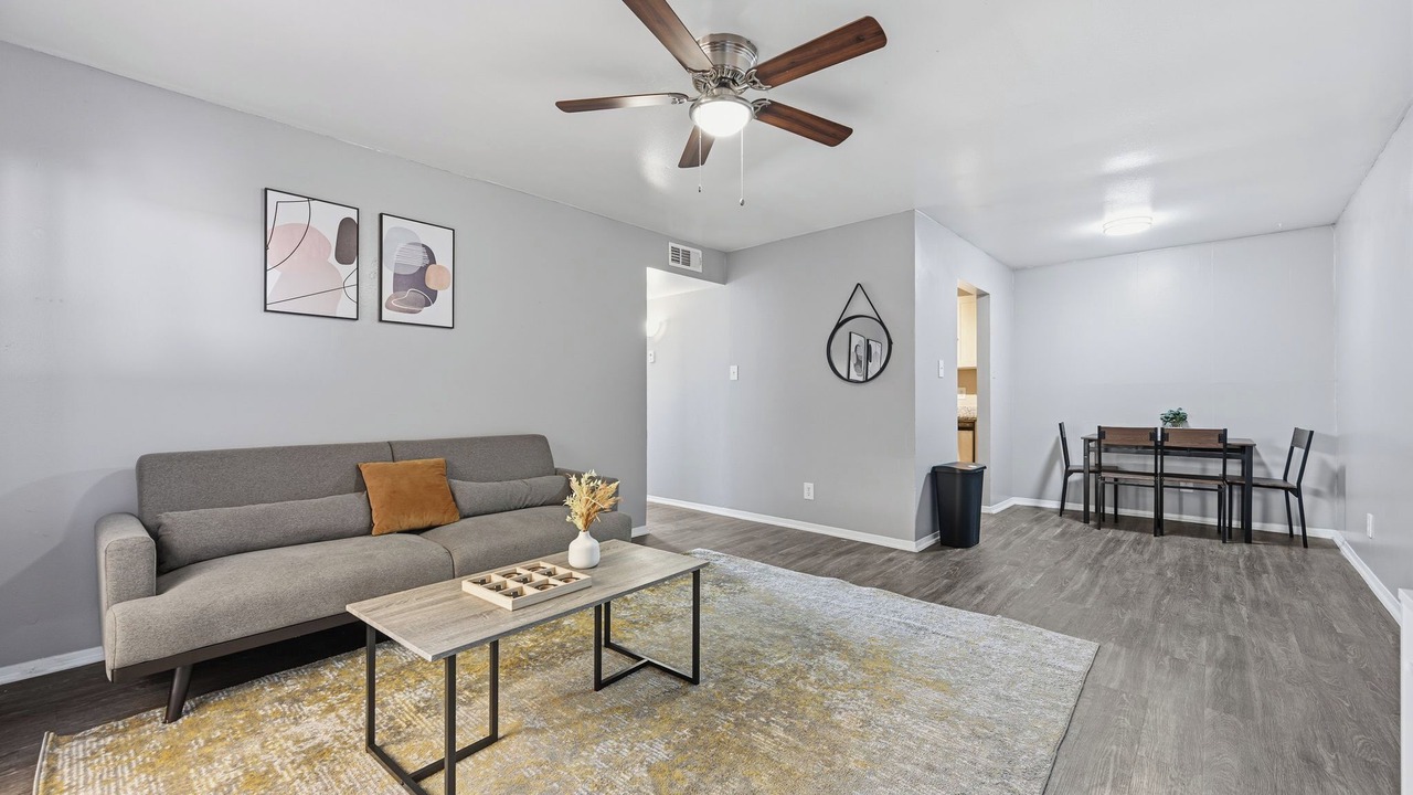 Photo of Livingroom in Southridge