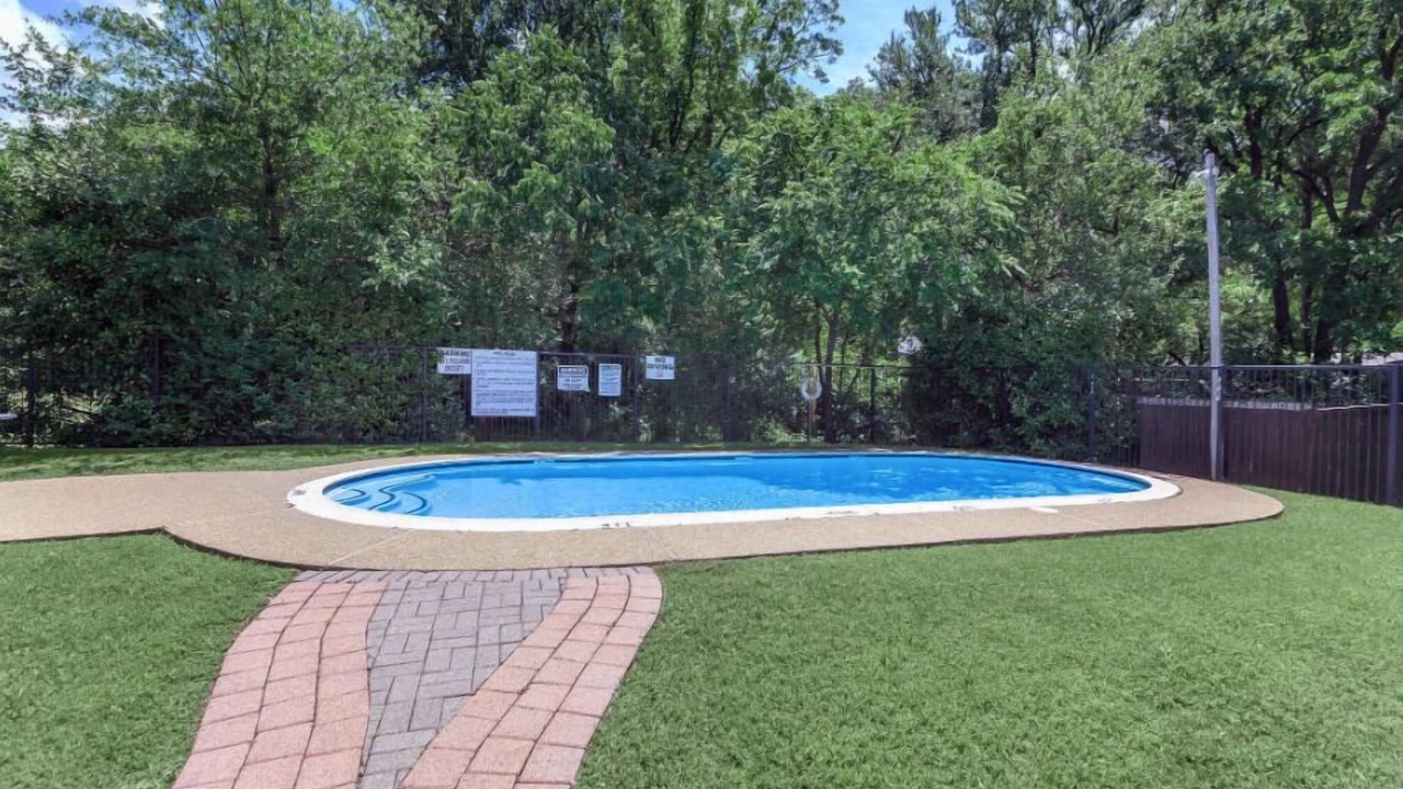 Photo of Outdoor in Southridge