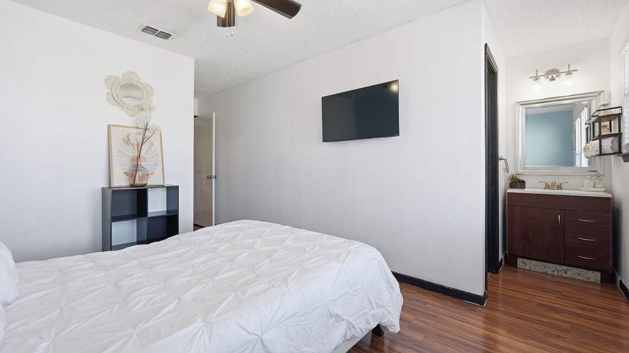 Photo of Bedroom in Corpus Christi