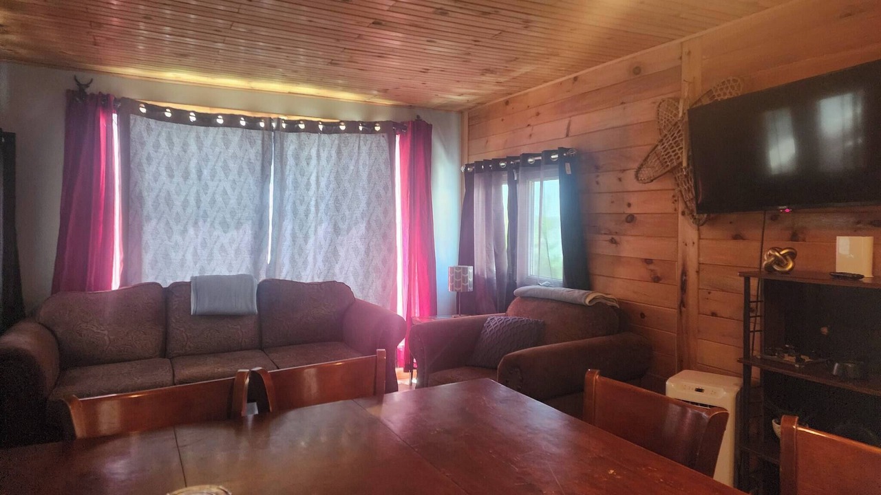 Photo of Livingroom in Algoma District