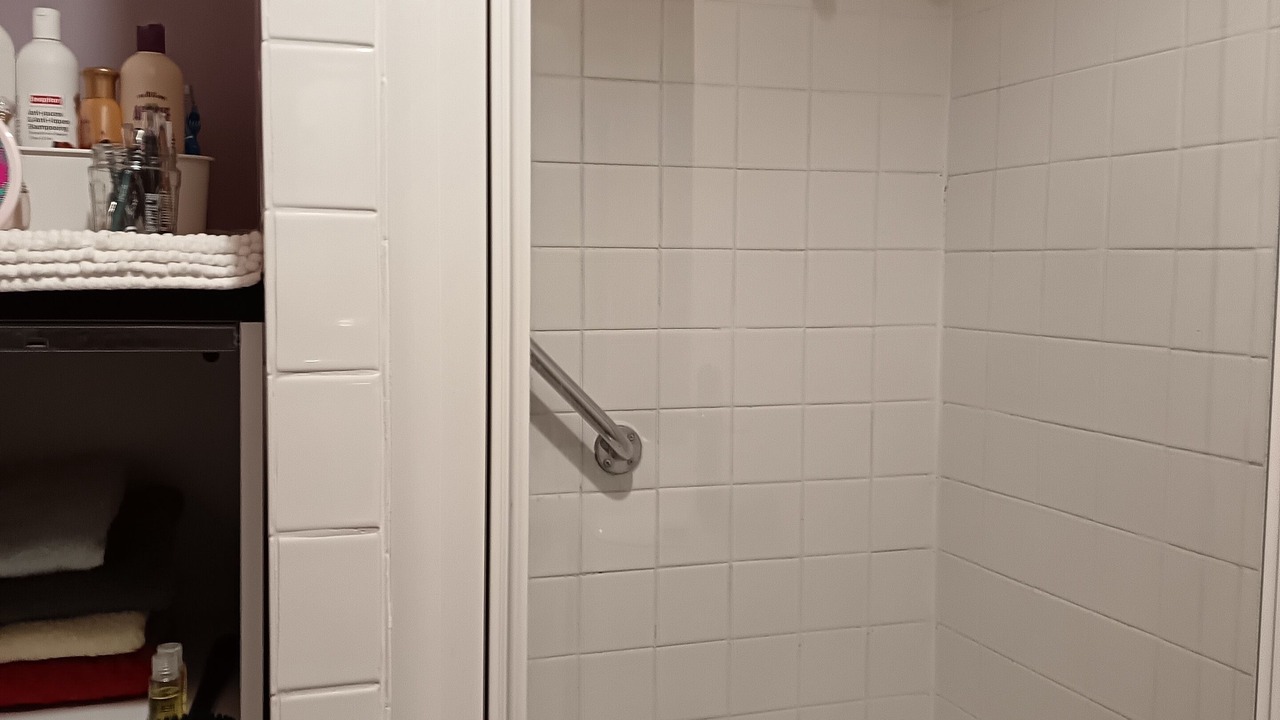 Photo of Bathroom in Saint-Lazare-Les Avenues