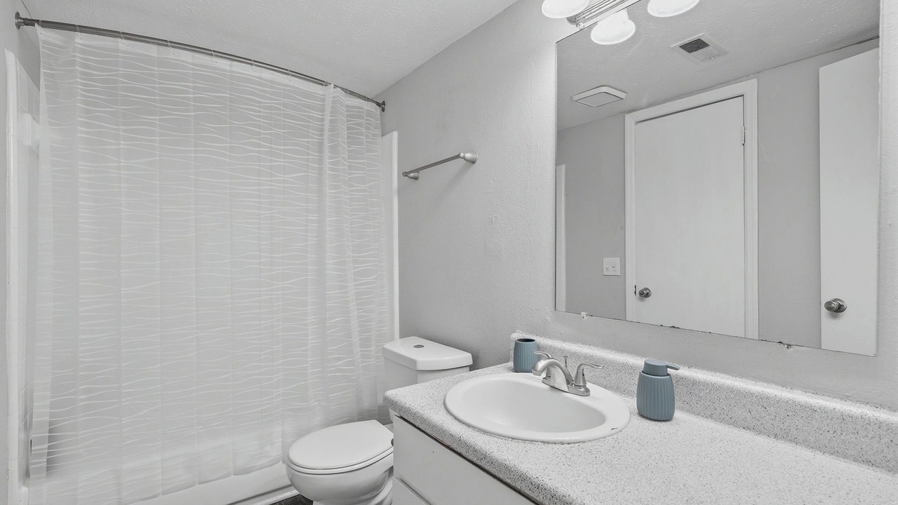 Photo of Bathroom in Stone Mountain