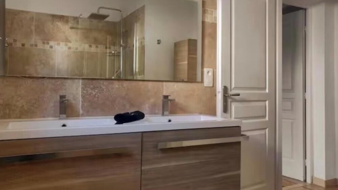 Photo of Bathroom in Teyran
