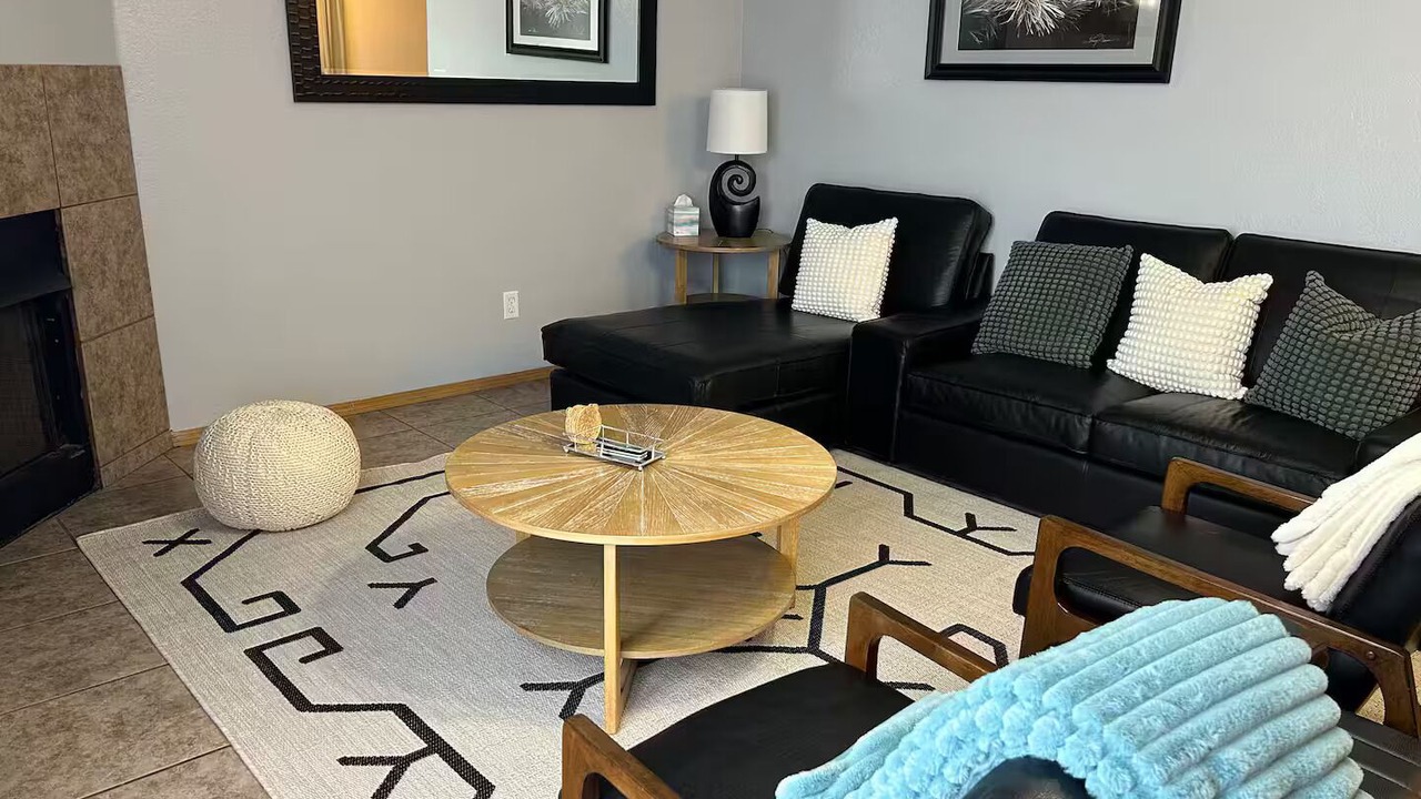 Photo of Livingroom in Springdale