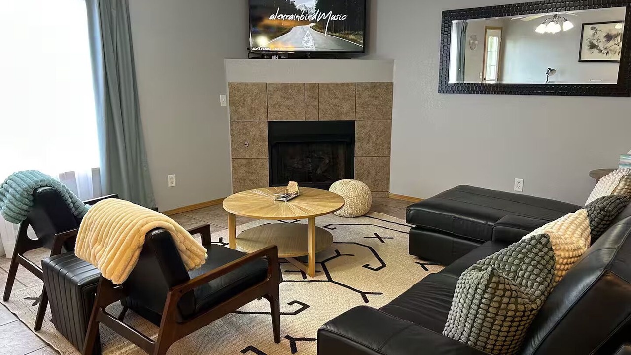 Photo of Livingroom in Springdale