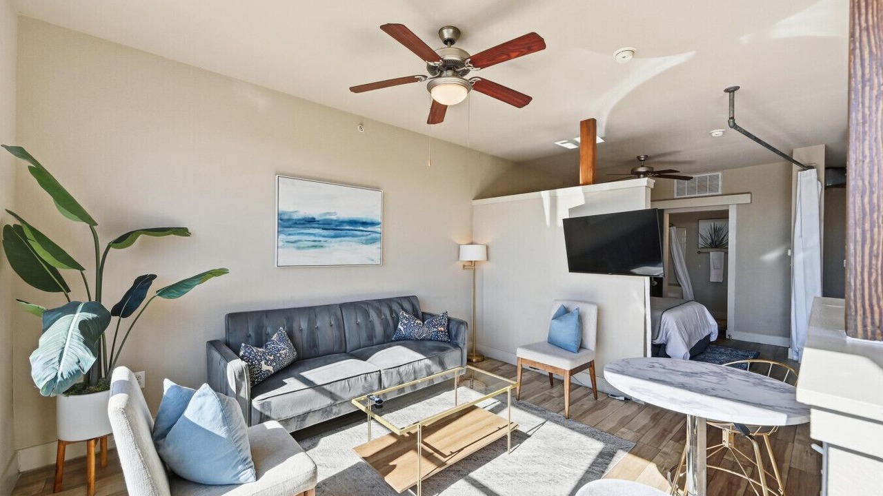 Photo of Livingroom in Downtown Fort Worth