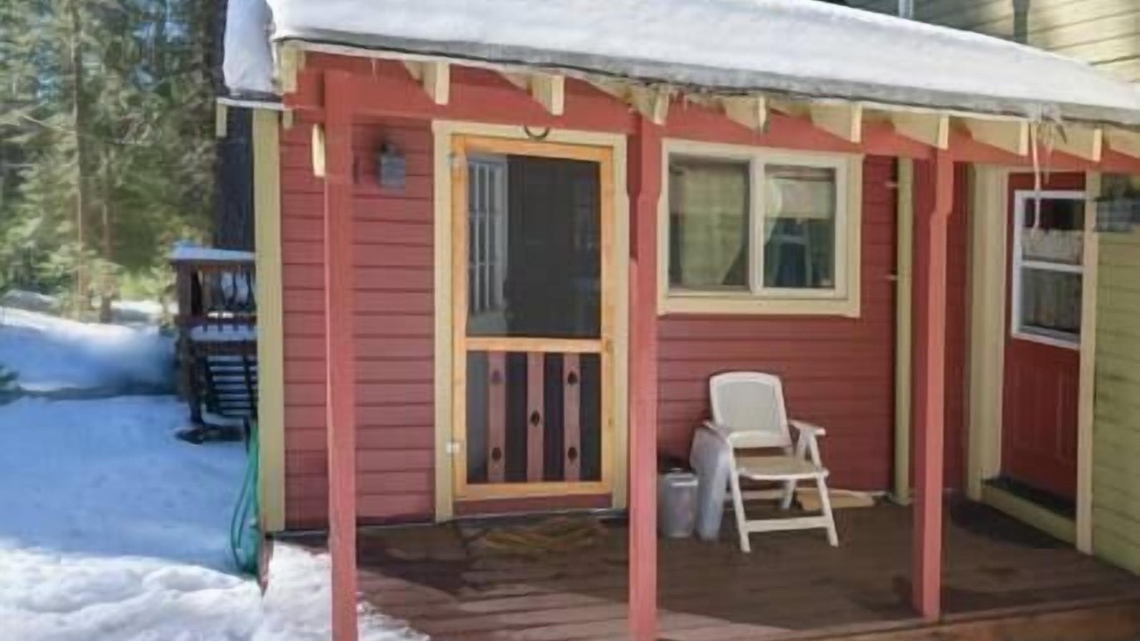 Photo of Outdoor in Strawberry