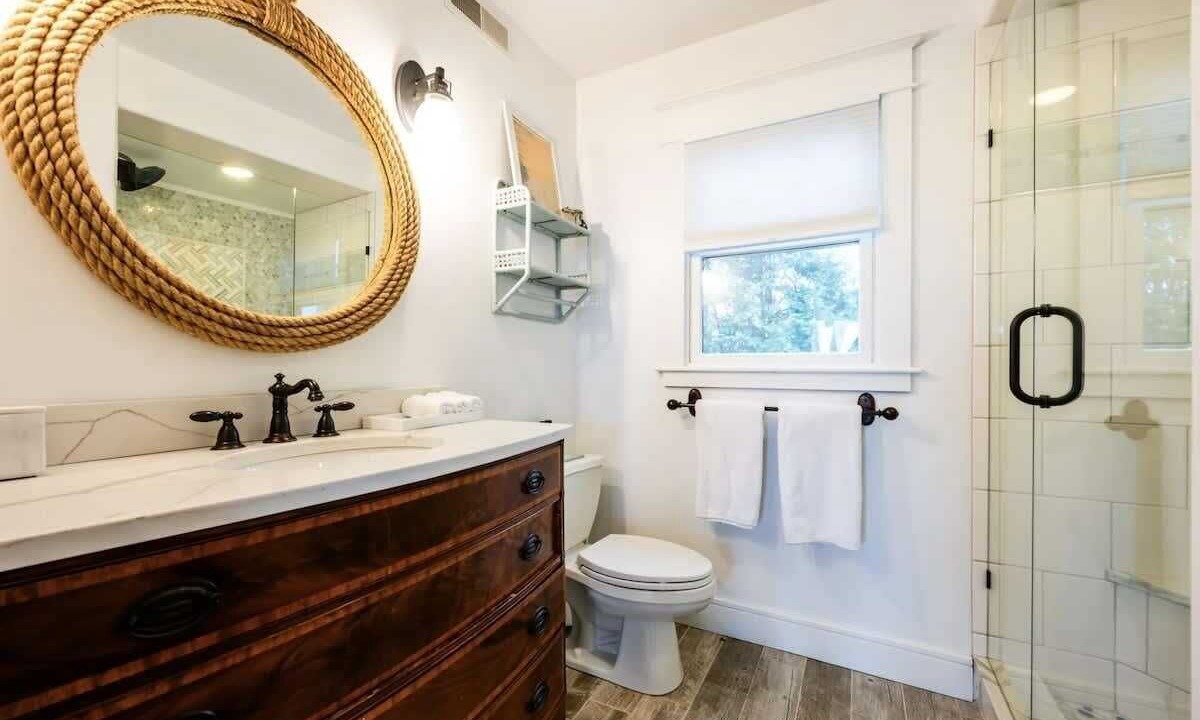 Photo of Bathroom in Miami Park