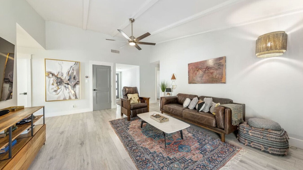 Photo of Bedroom in East Congress