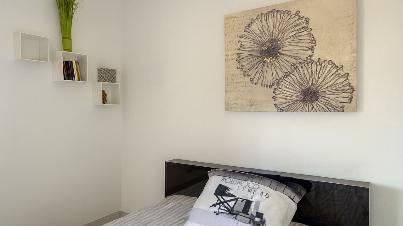 Photo of Bedroom in Camaret-sur-Aigues