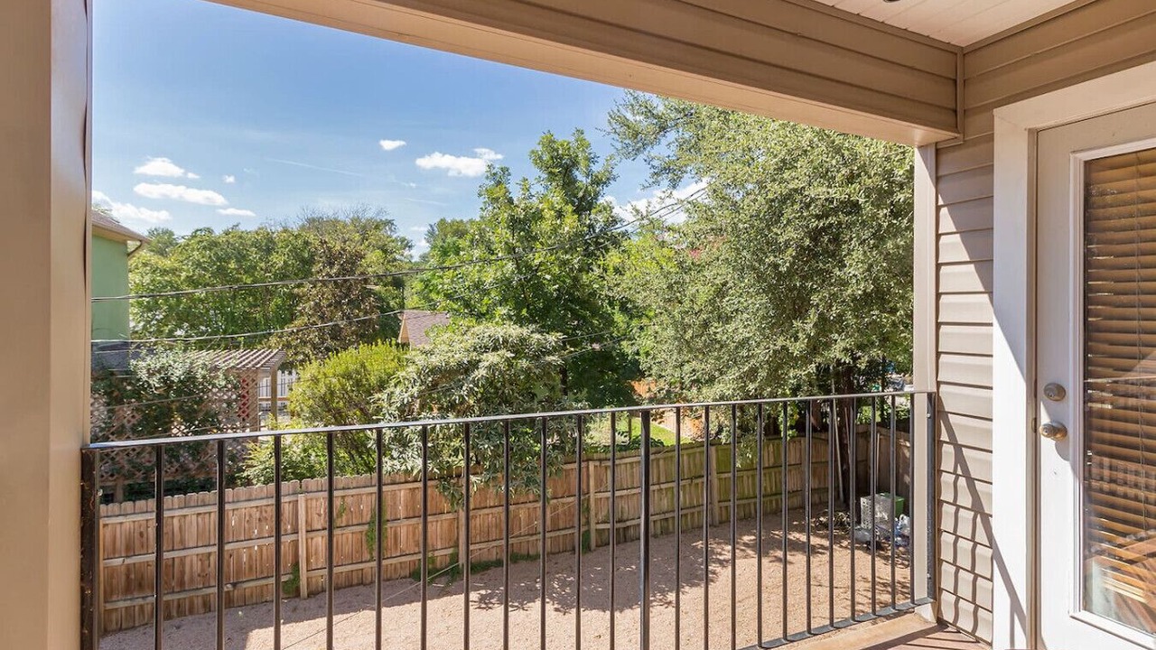 Photo of Patio Balcony in Tarrytown