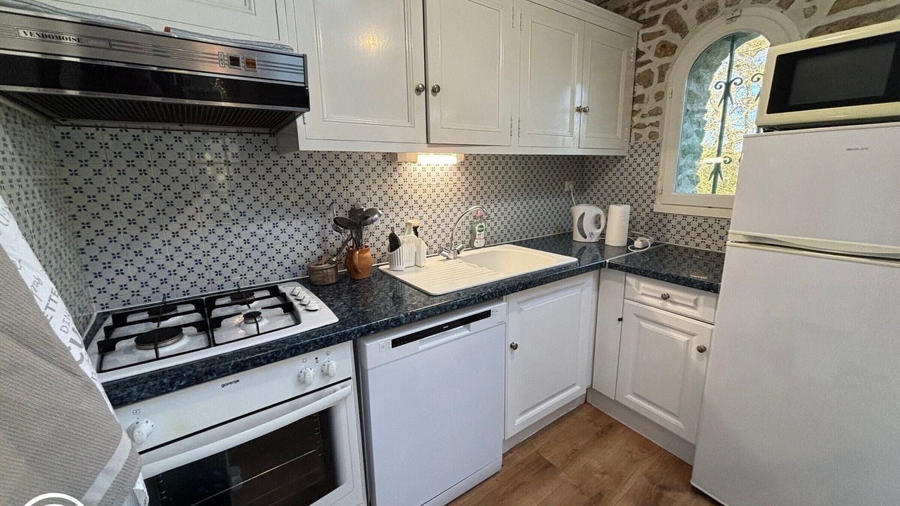Photo of Kitchen in Saint-Vincent-Sterlanges