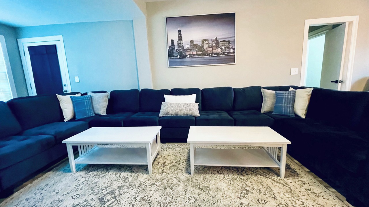 Photo of Livingroom in St. Charles