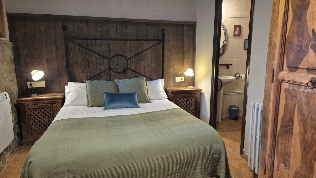 Photo of Bedroom in Montagut