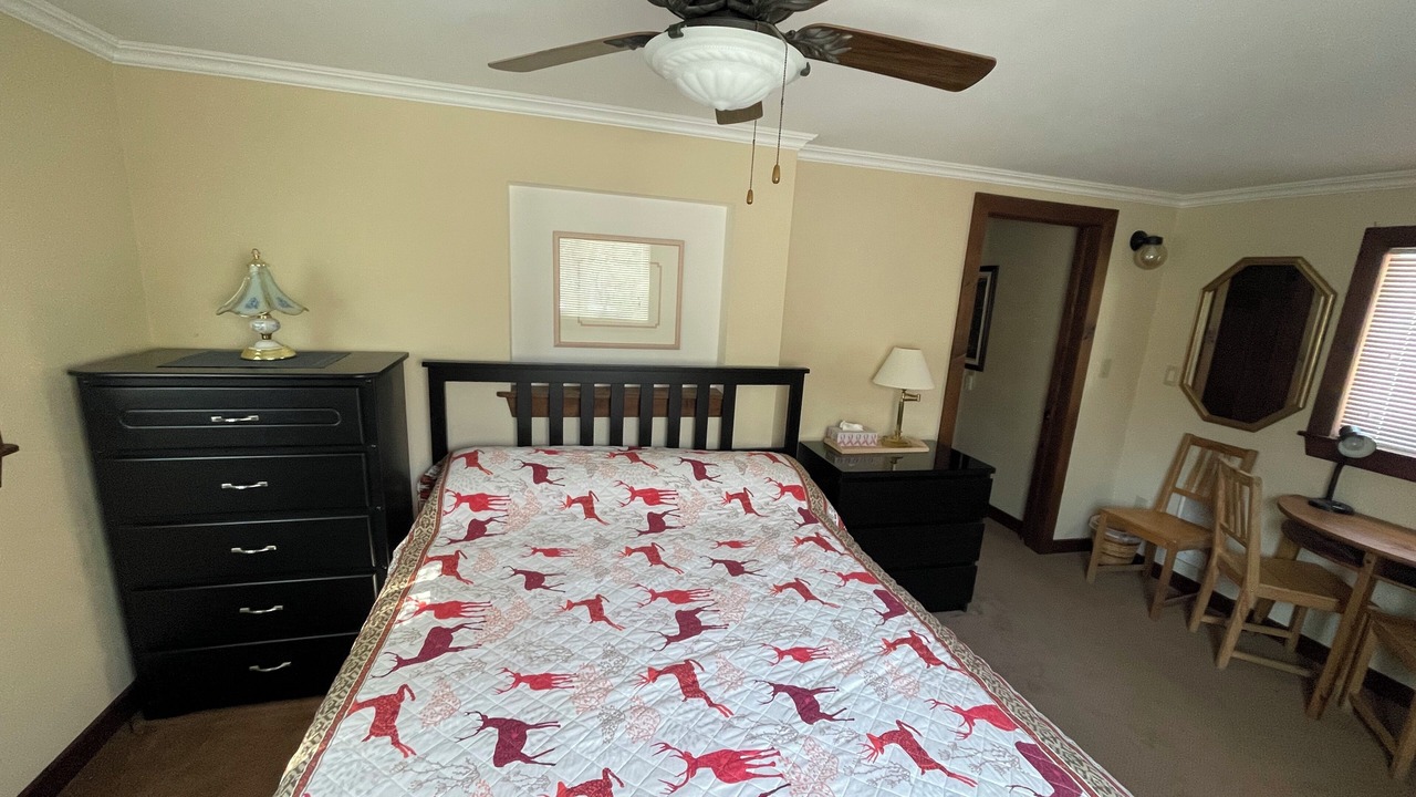 Photo of Bedroom in Tweed