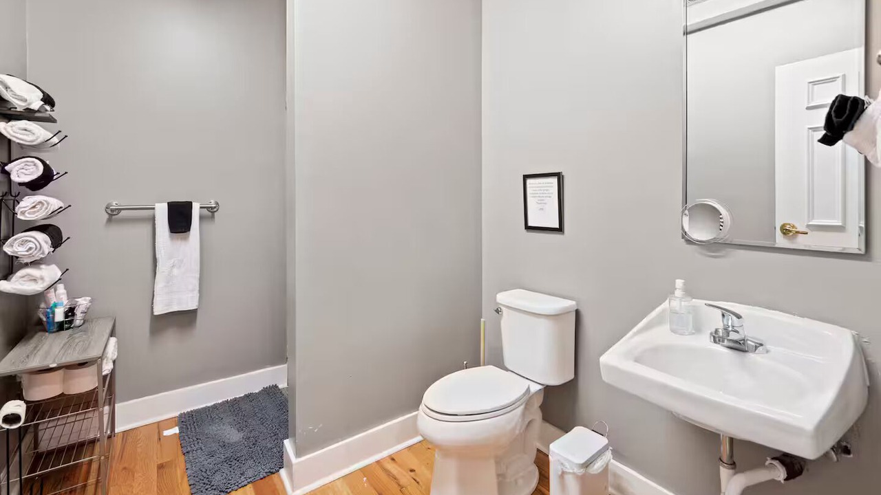 Photo of Bathroom in City Center