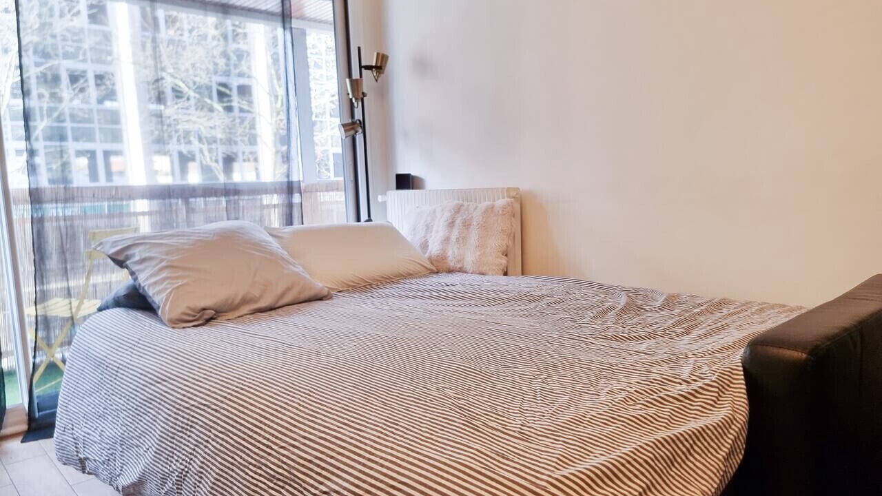 Photo of Bedroom in Republique–Point-du-Jour