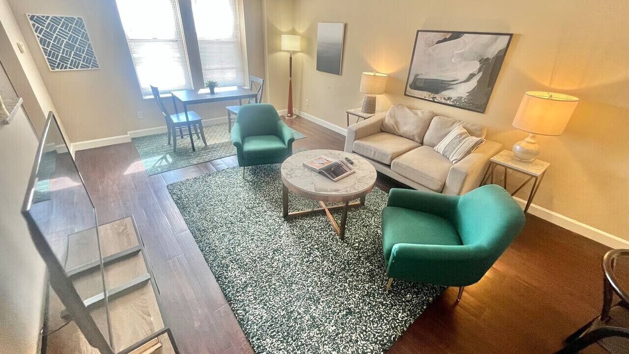 Photo of Livingroom in DeBaliviere Place