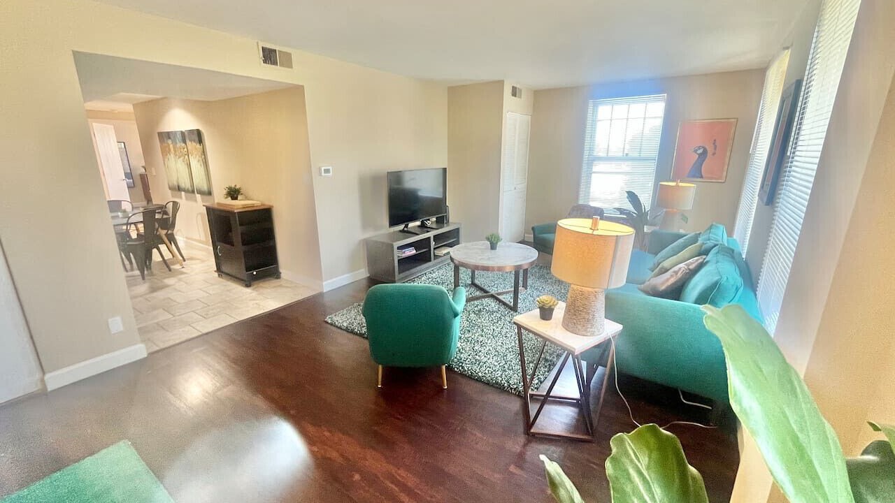 Photo of Livingroom in DeBaliviere Place