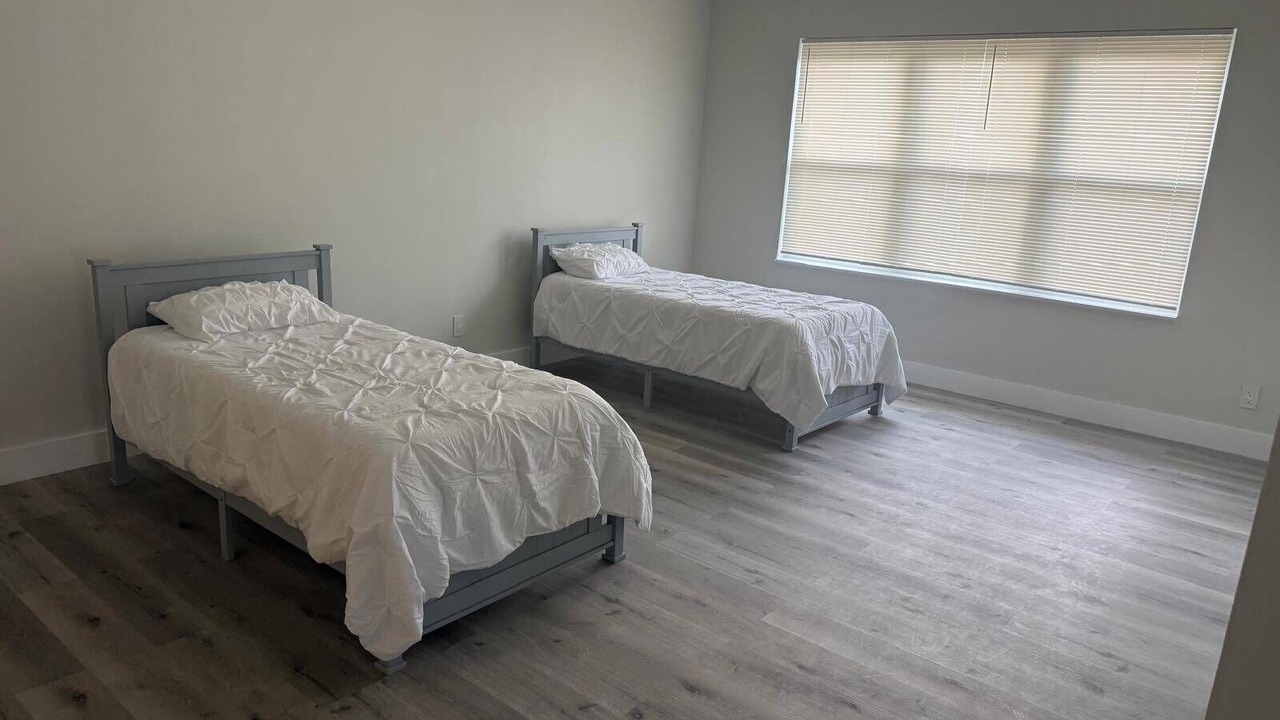 Photo of Bedroom in Pine Castle
