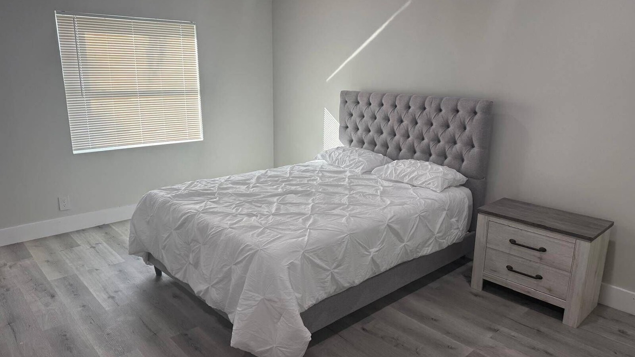 Photo of Bedroom in Pine Castle