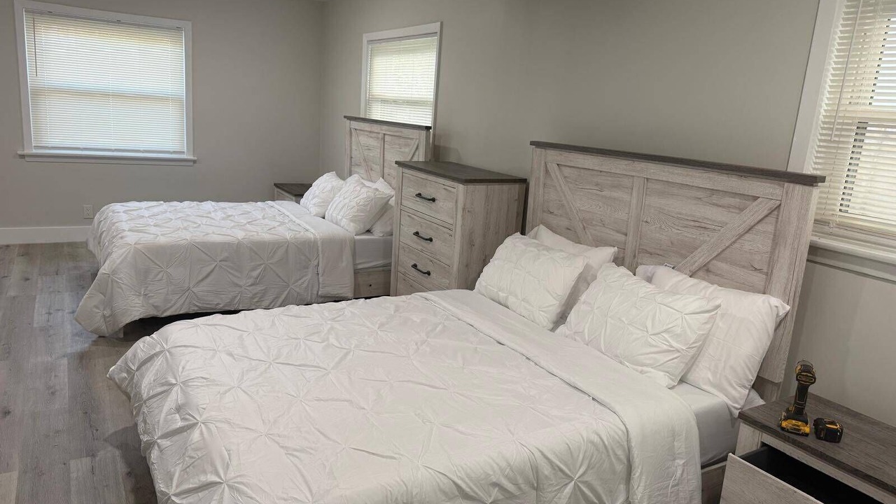 Photo of Bedroom in Pine Castle