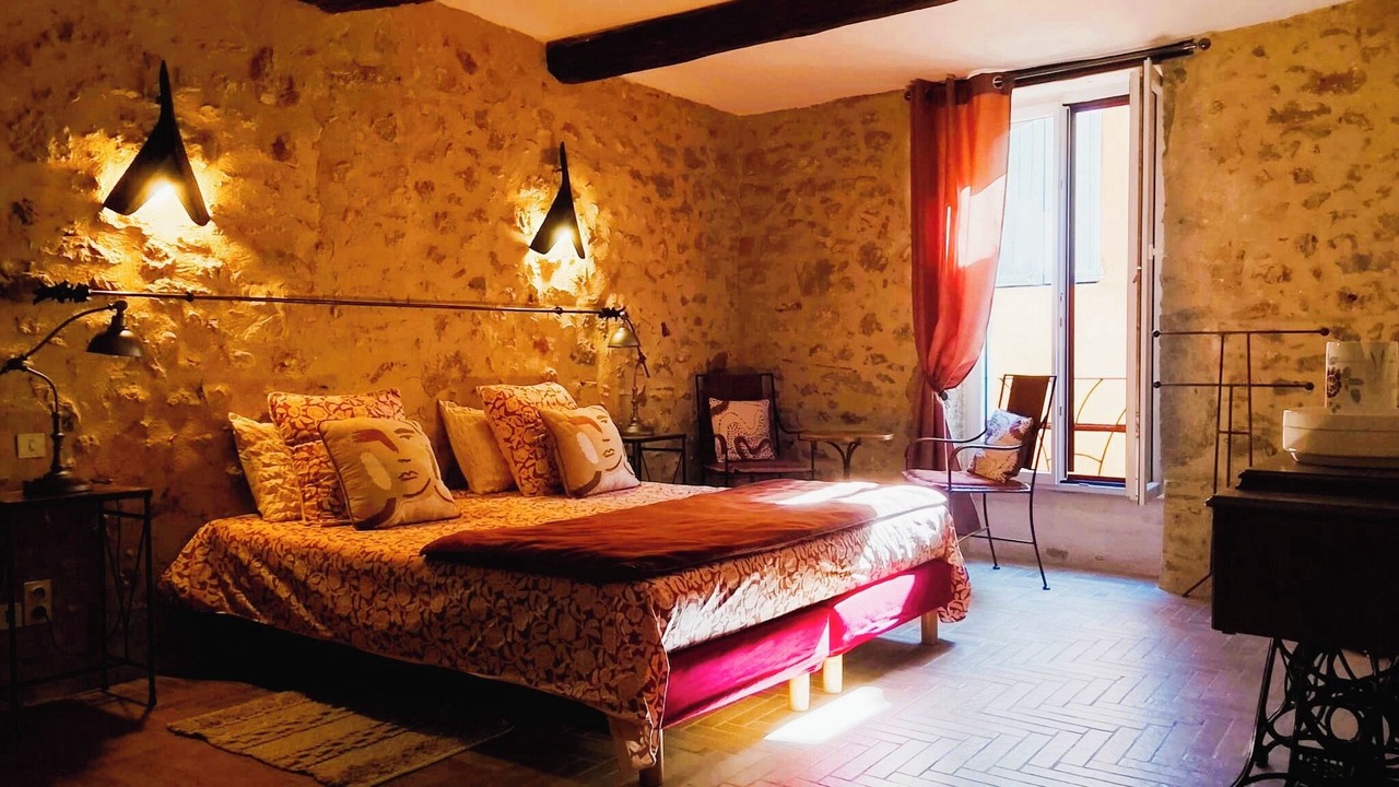 Photo of Bedroom in Saint-Saturnin-de-Lucian