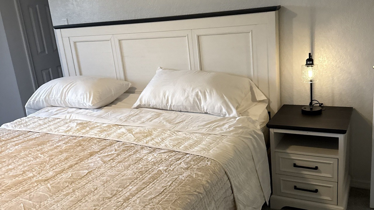 Photo of Bedroom in Horseshoe Bay