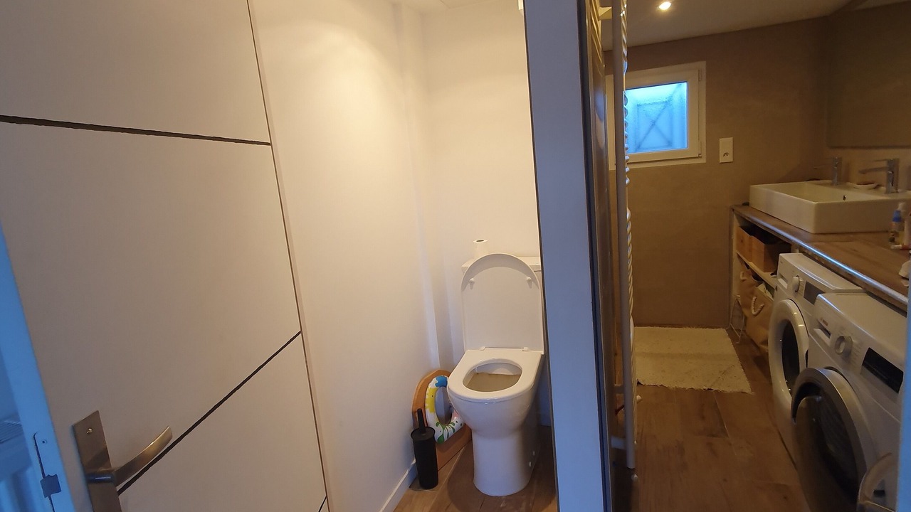 Photo of Bathroom in Leguevin