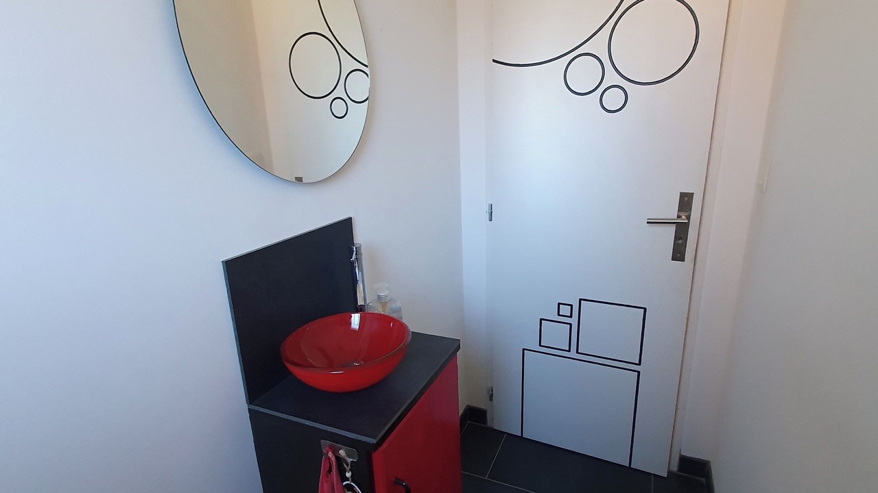Photo of Bathroom in Leguevin