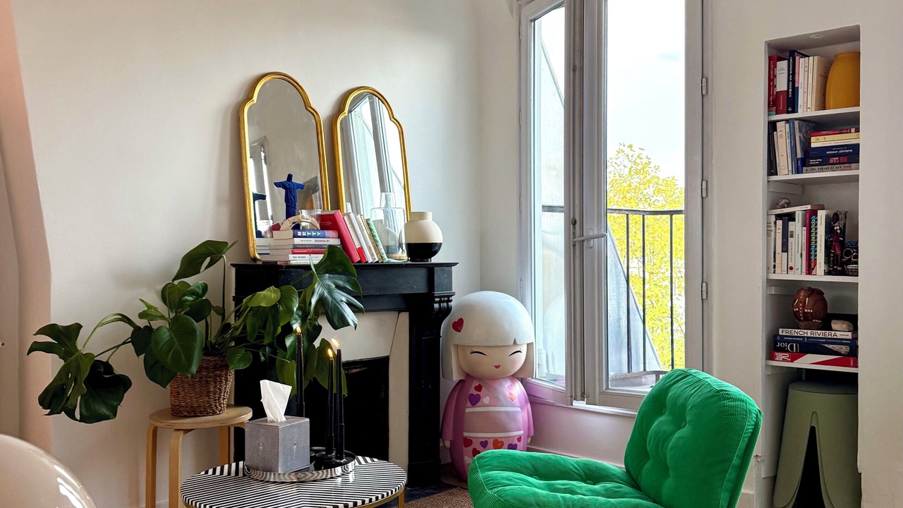 Photo of Livingroom in Quartier de la Folie-Mericourt
