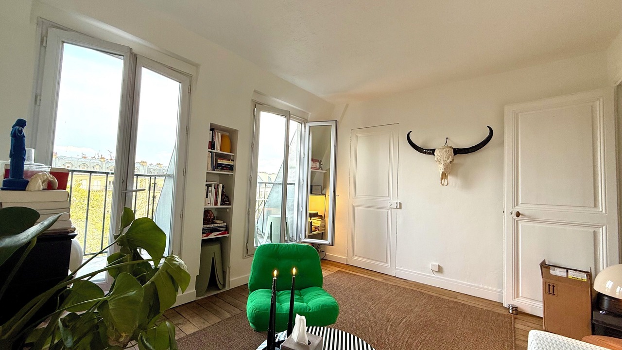 Photo of Livingroom in Quartier de la Folie-Mericourt