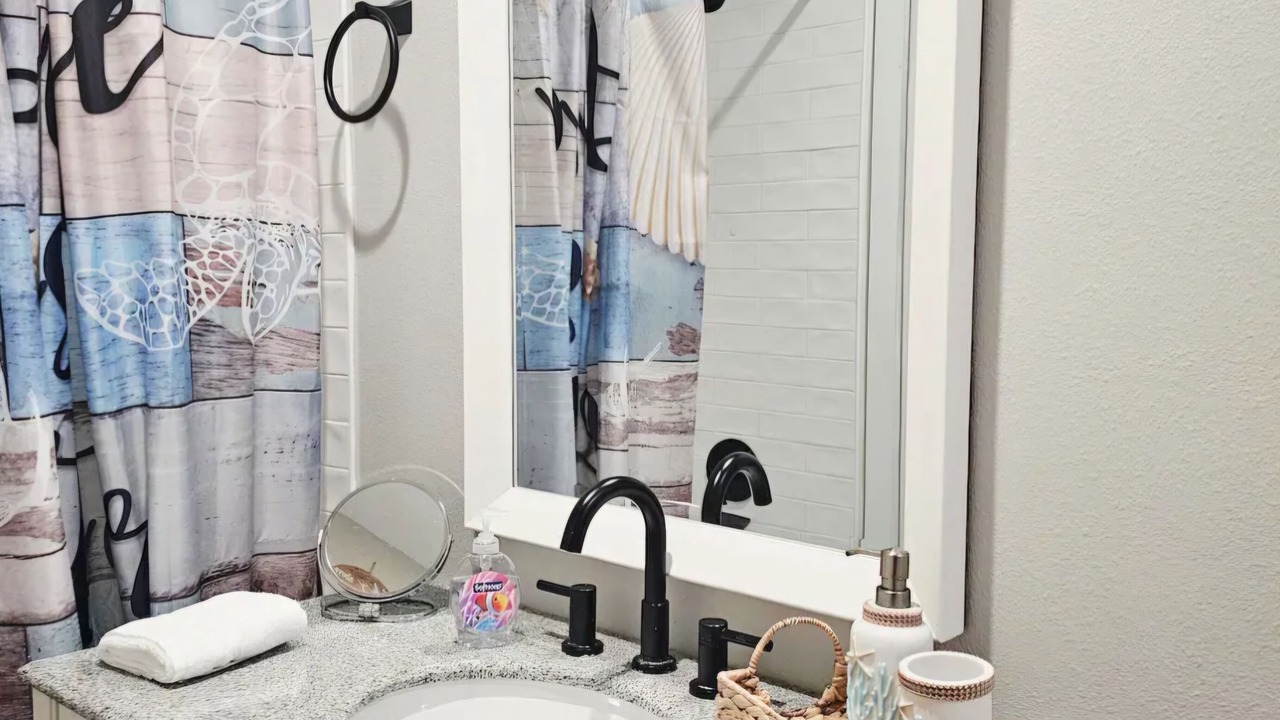 Photo of Bathroom in Port Bolivar